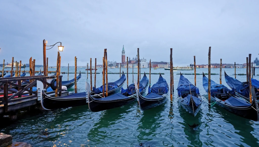 Gondoles à Venise