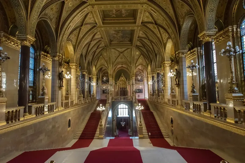 interieur parlement hongrois