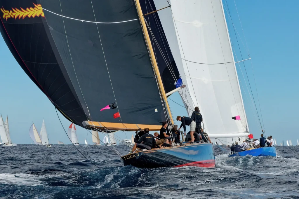 les voiles de saint tropez-en bateau suiveur_stage photo- course-
