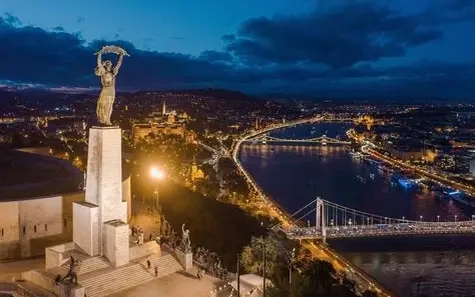 Vue sur Budapest depuis la citadelle