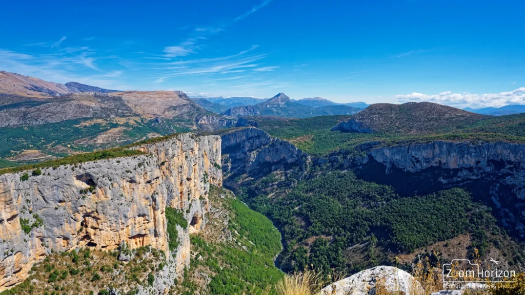 paysage de montagnes du verdon