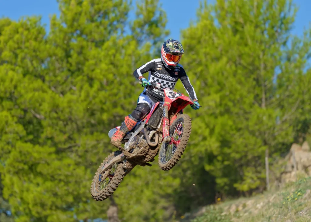 photgraphe moto 84