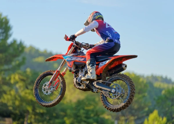 stage photo motocross zoom horizon