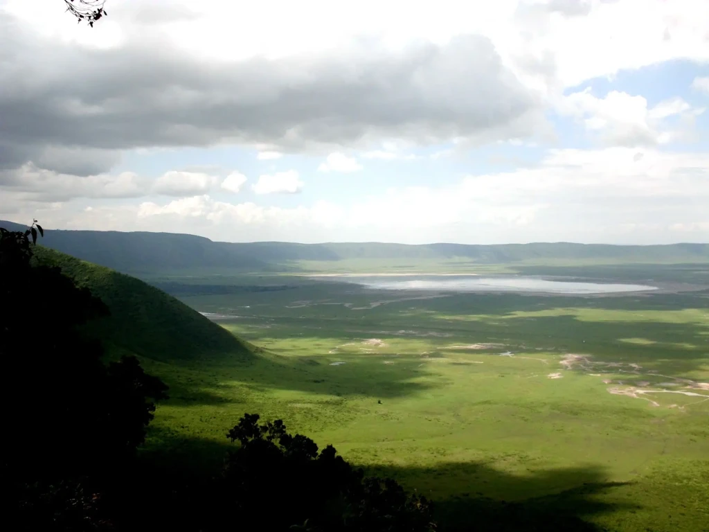 voyage photo tanzanie vallée verte et plan d'eau