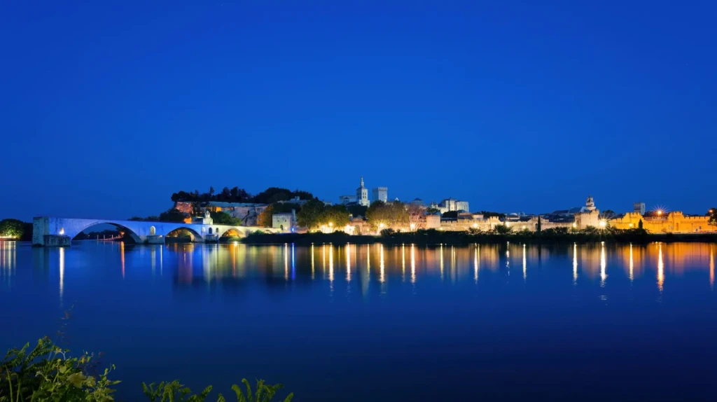 zoom horizon avignon la magie de la nuit